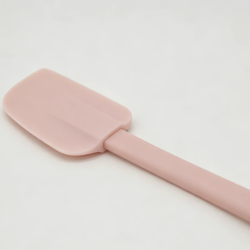 Custom Silicone Scraper for Baking & Kitchen Cake Making1