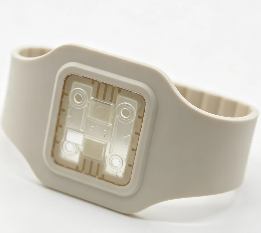 Custom silicone Overmold Watch Strap with Magnet2
